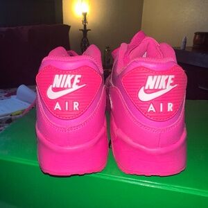 Pink Nike air max